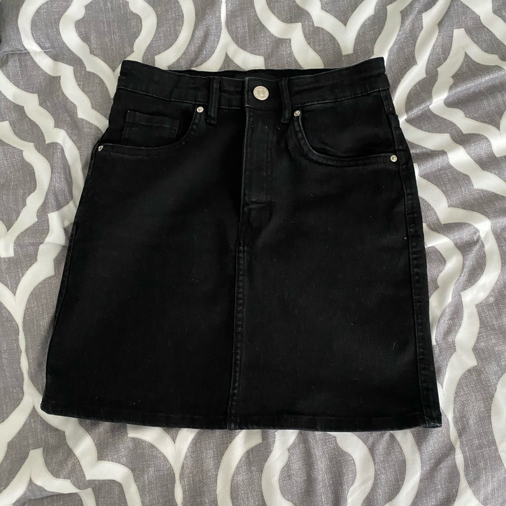 Zara black skirt NEW